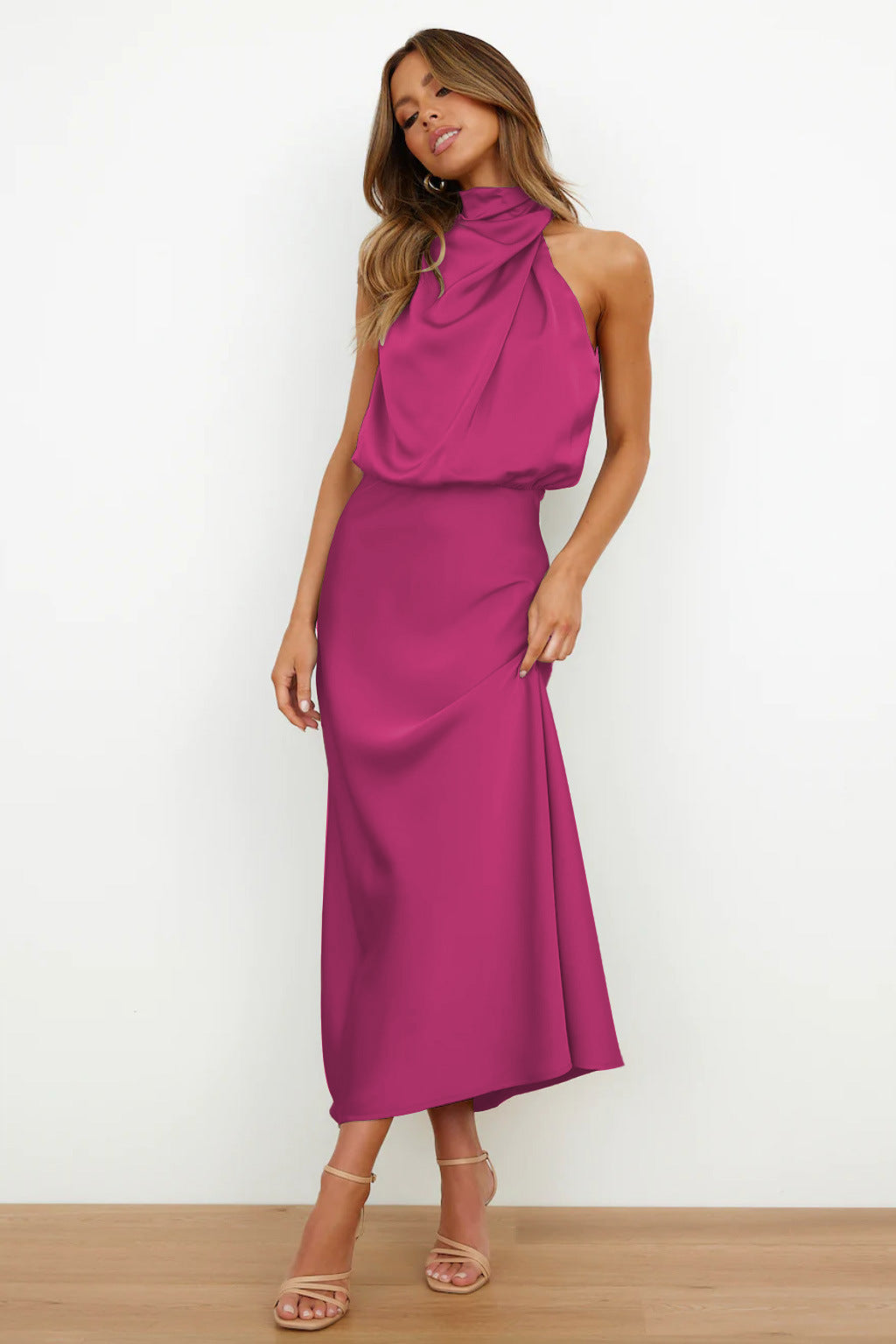 Ambre - Robe longue en satin à col halter