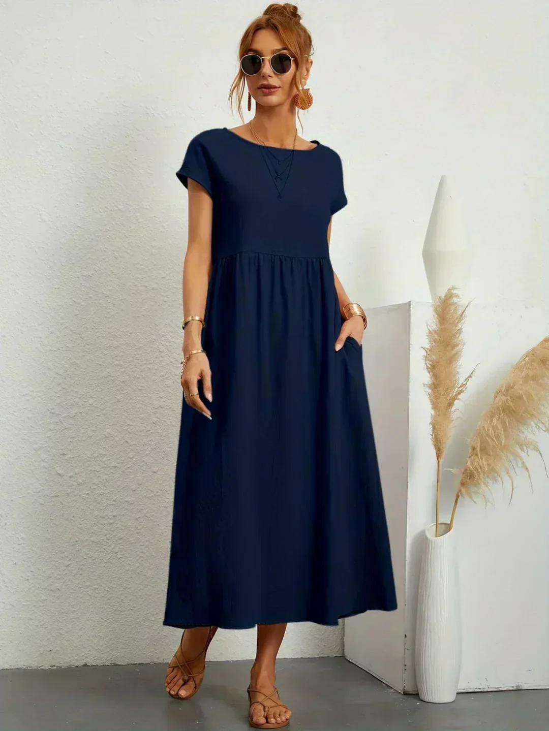 Marianne - Robe élégante à col rond