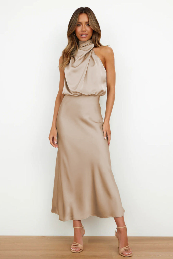 Ambre - Robe longue en satin à col halter